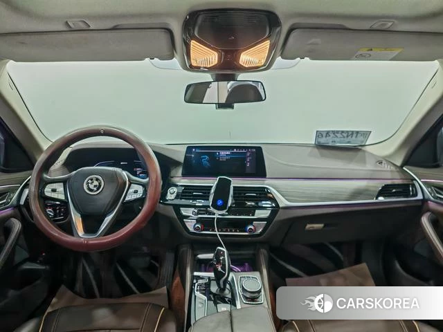 BMW 5 series PHEV id 4219588 из Китая 9
