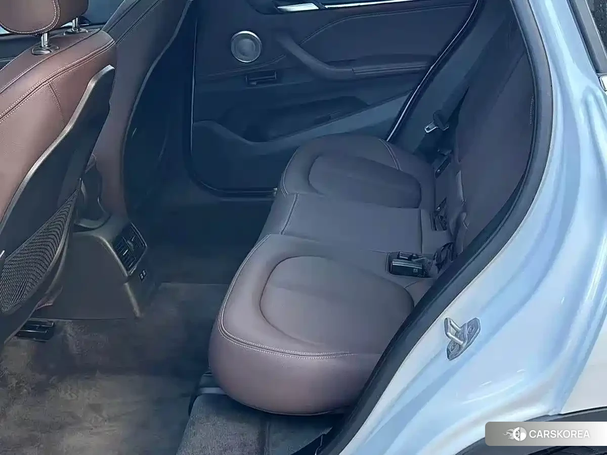 BMW X1 id 4680779 из Китая 12