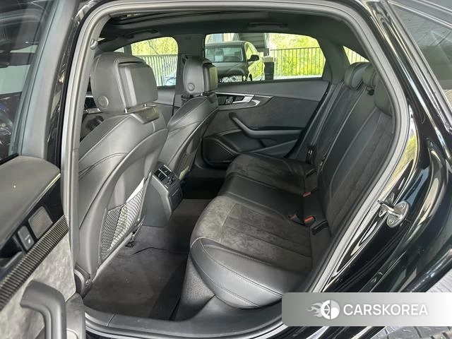 Audi A4L id 4259461 из Китая 13