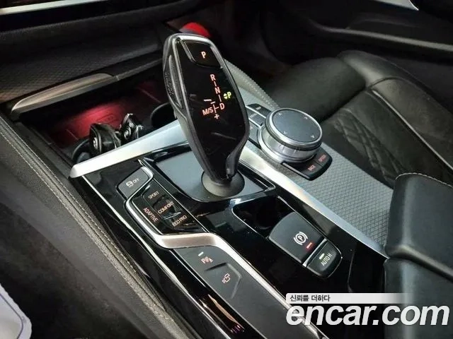 BMW 5 Series (G30) id 2951922 из Кореи 18