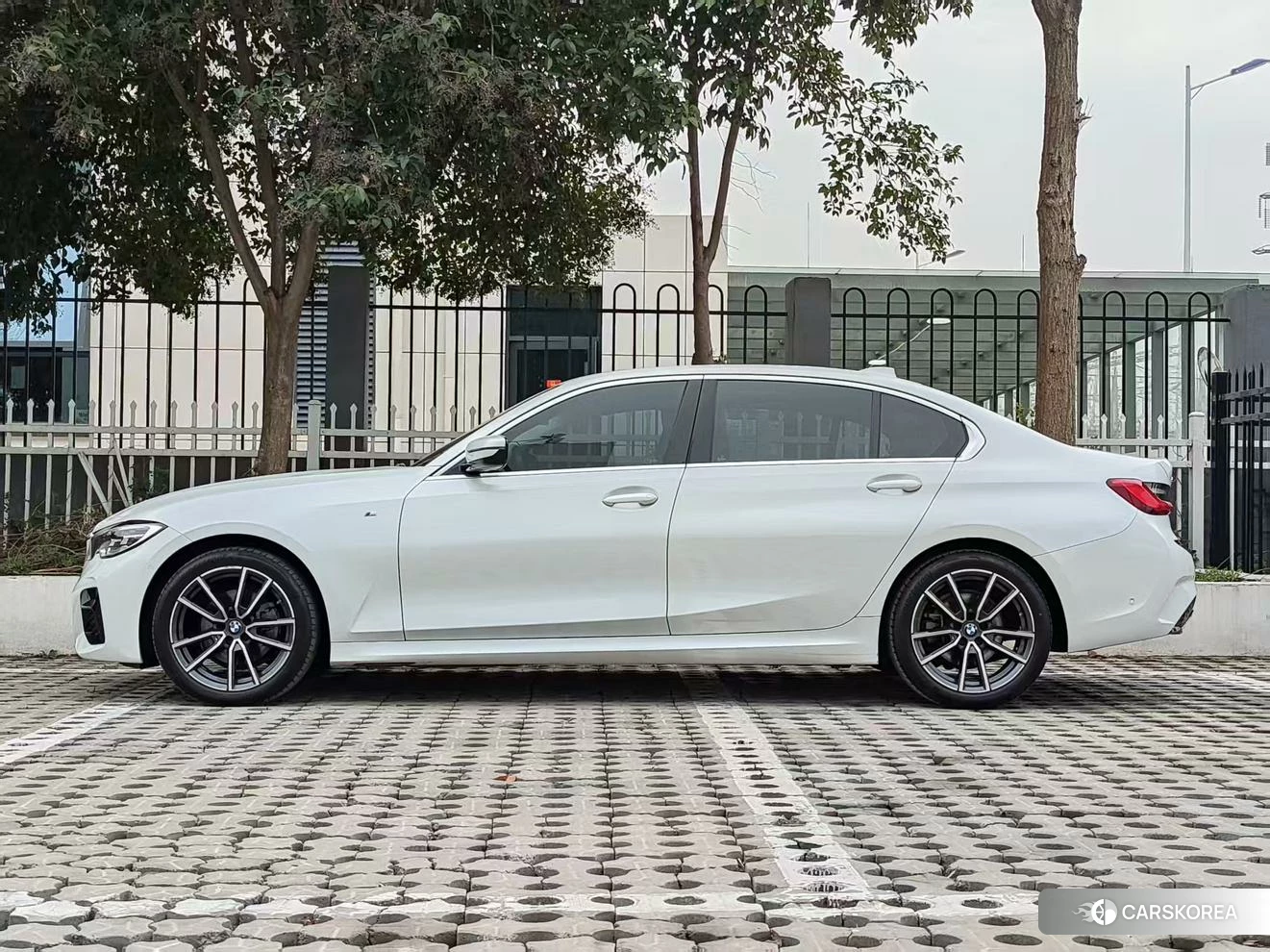 BMW 3 series id 4452442 из Китая 9