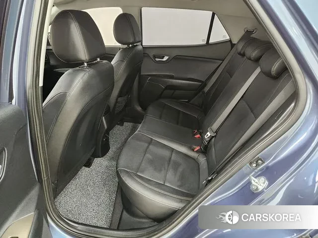 Kia Stonic id 3640800 из Кореи 19