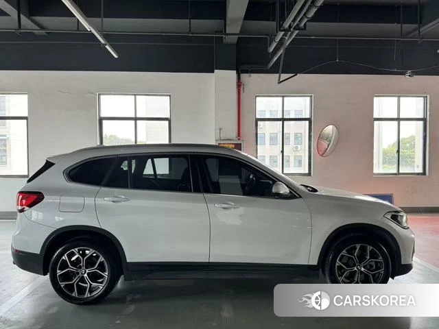 BMW X1 id 4275625 из Китая 9