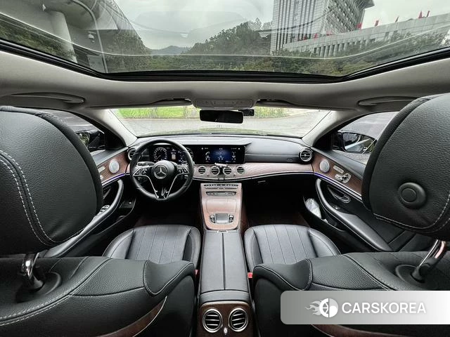 Mercedes-Benz E-class id 4297309 из Китая 13