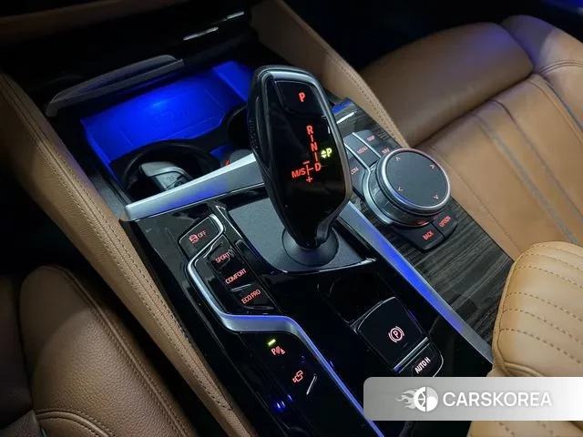 BMW 5 Series (G30) id 3601149 из Кореи 19