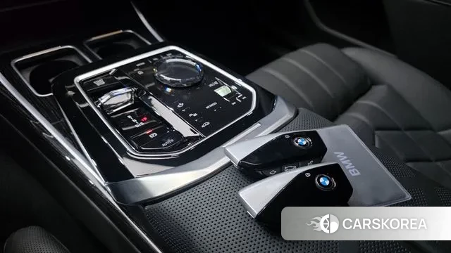 BMW 7 Series (G70) id 3745046 из Кореи 19