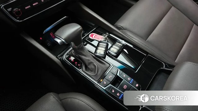 Kia Come New K7 id 4304801 из Кореи 31