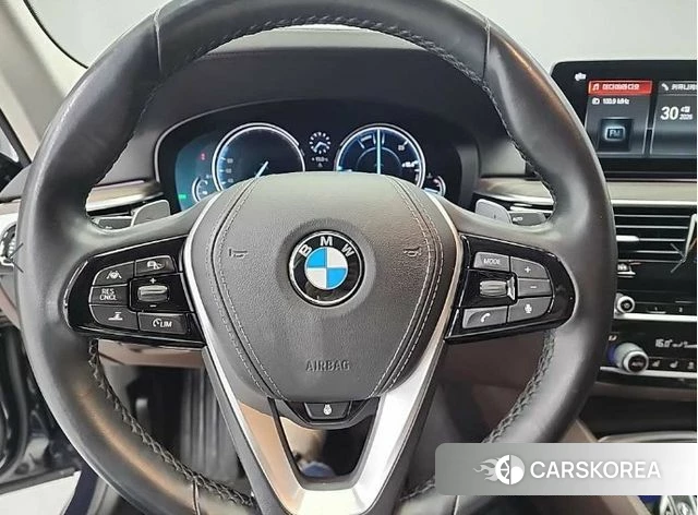 BMW 5 Series (G30) id 4502562 из Кореи 18
