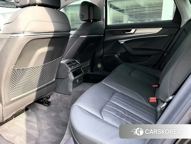 Audi A6L id 4239169 из Китая 18
