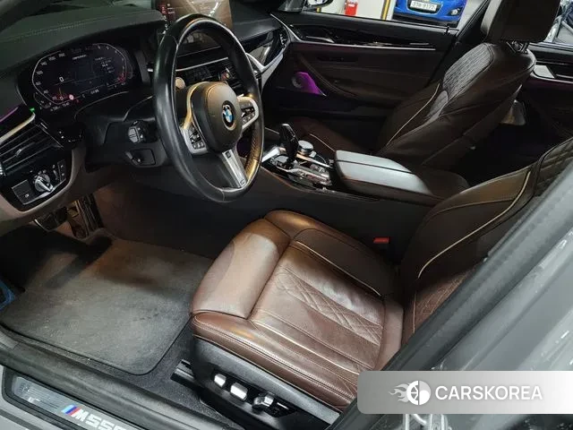 BMW 5 Series (G30) id 3676170 из Кореи 19