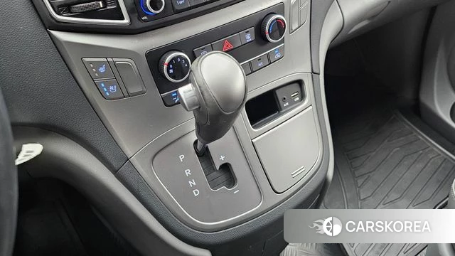 Hyundai The New Grand Starex id 3872769 из Кореи 19