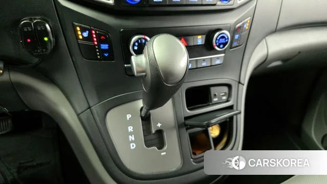 Hyundai The New Grand Starex id 3852930 из Кореи 19