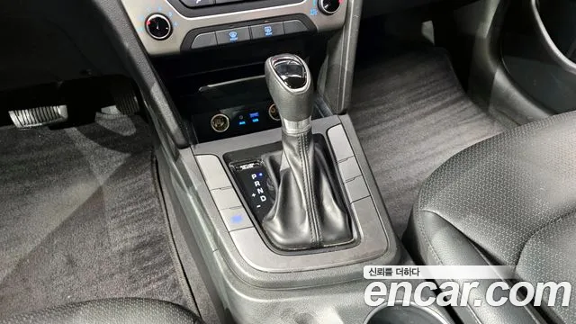 Hyundai Avante AD id 2285023 из Кореи 19