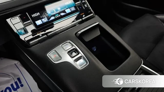 Hyundai The New Grandeur IG id 3432589 из Кореи 19