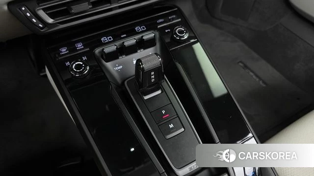 Porsche 911(992) id 4623699 из Кореи 33