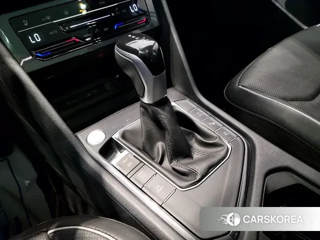 Volkswagen Tiguan Allspace id 3016105 из Кореи 19
