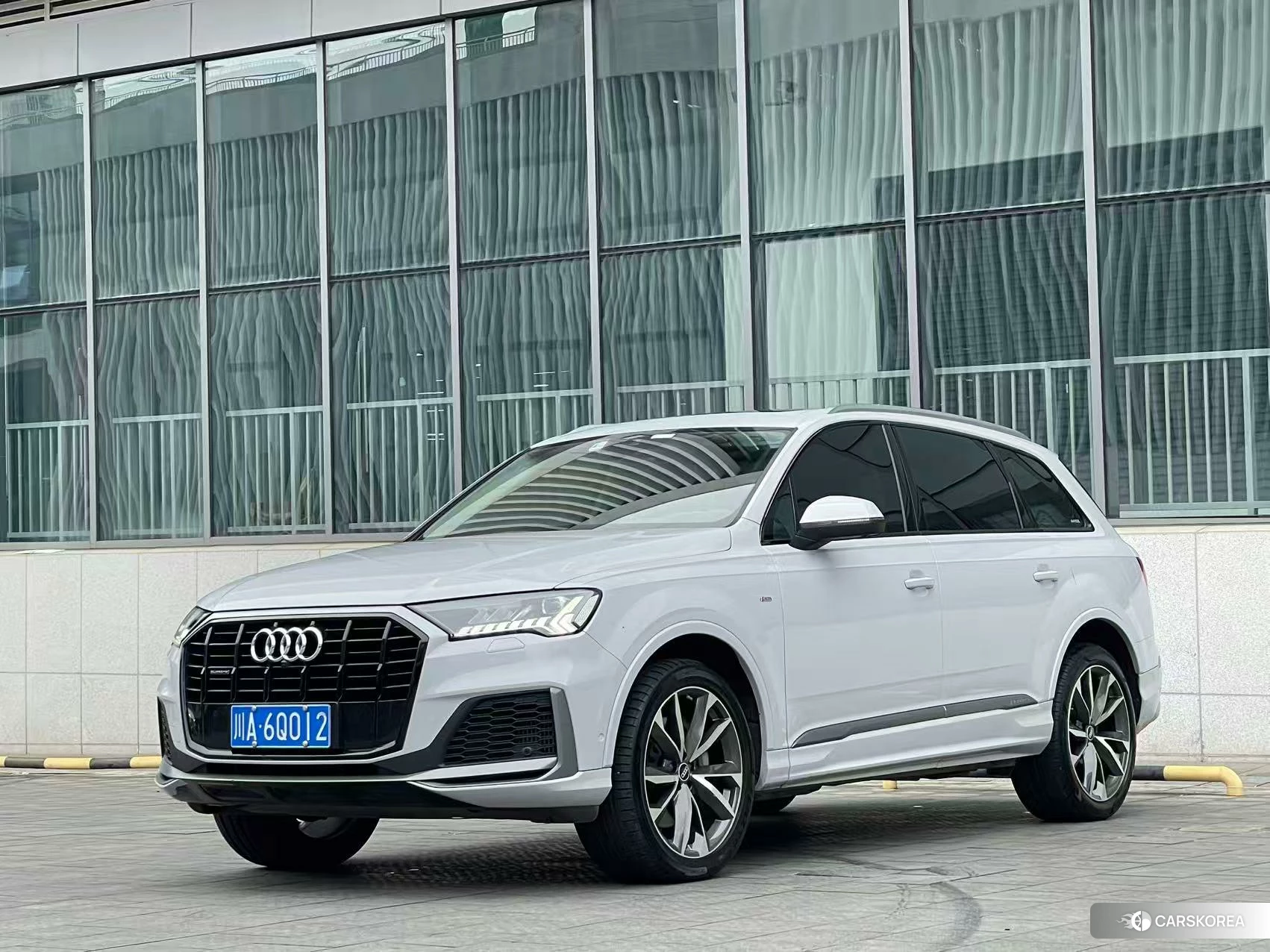 Audi Q7 id 4467864 из Китая 15