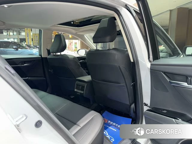 Toyota Camry id 4262258 из Китая 30