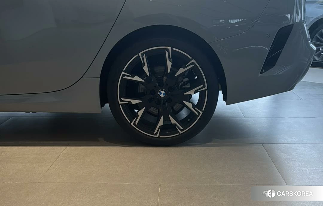 BMW 2 series id 4492630 из Китая 13