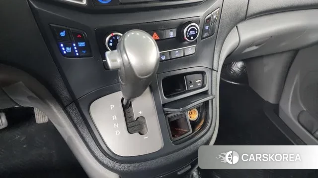 Hyundai The New Grand Starex id 3029222 из Кореи 19