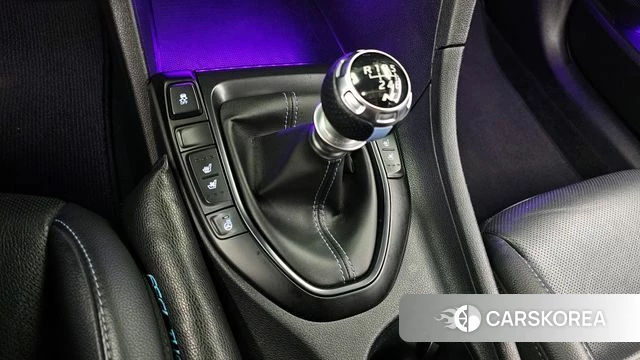 Hyundai Veloster (JS) id 4268943 из Кореи 31