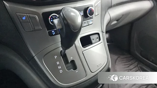 Hyundai The New Grand Starex id 3789513 из Кореи 19