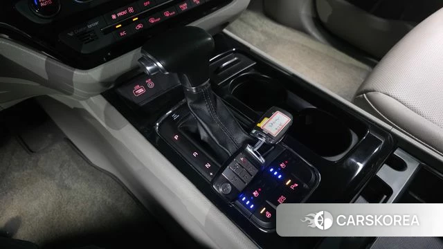 Kia All New Carnival id 4459742 из Кореи 31
