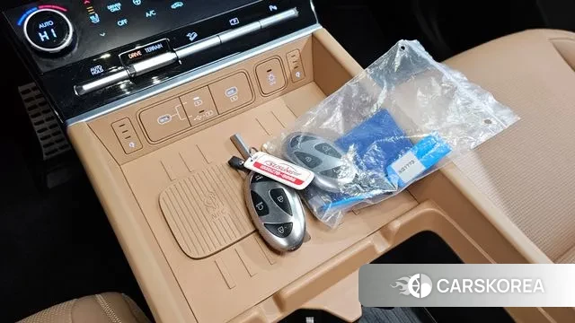 Hyundai Santa Fe (MX5) id 3442418 из Кореи 19