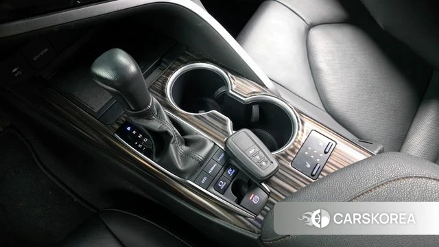Toyota Camry (XV70) id 4274948 из Кореи 19