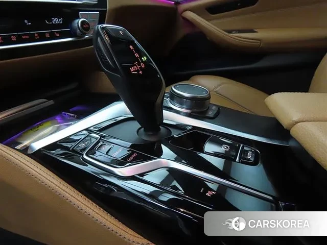 BMW 5 Series (G60) id 3477002 из Кореи 19