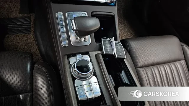 Genesis G90 id 3444634 из Кореи 19