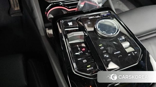 BMW 5 Series (G60) id 3963362 из Кореи 19