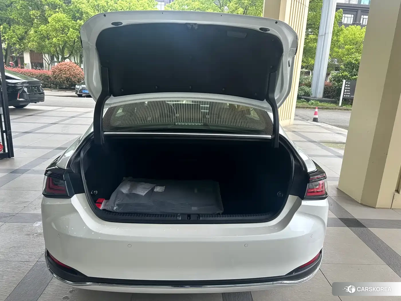 Lexus ES id 4629061 из Китая 9