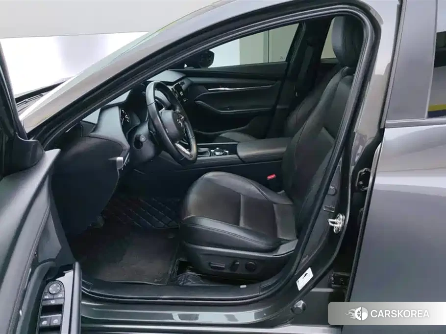 Mazda 3 id 4547441 из Китая 15