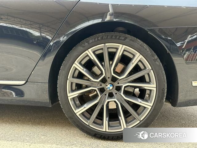 BMW 7 series id 4256138 из Китая 25