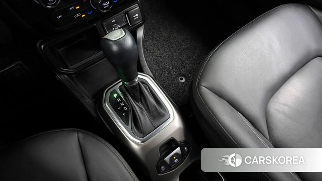 Jeep Renegade id 4377527 из Кореи 31
