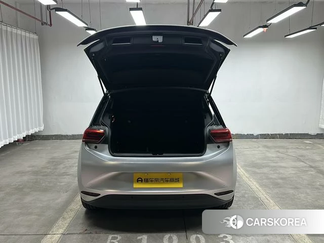 Volkswagen ID.3 id 4253781 из Китая 19