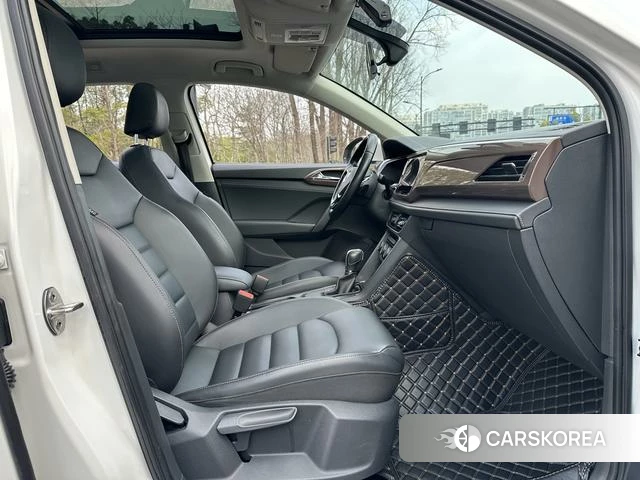 Volkswagen Tuyue id 4236332 из Китая 21