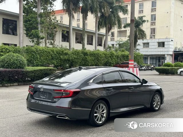 Honda Accord id 4313447 из Китая 11