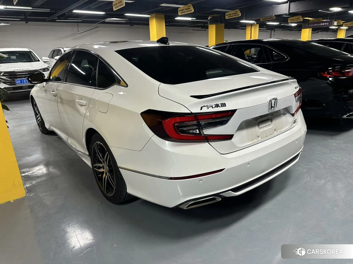 Honda Accord id 4420763 из Китая 14