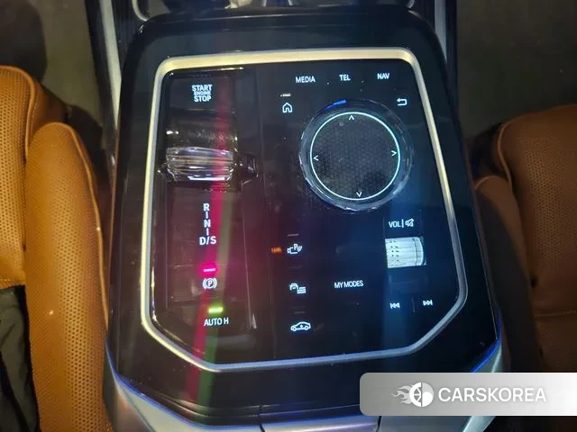 BMW 7 Series (G70) id 3431363 из Кореи 10