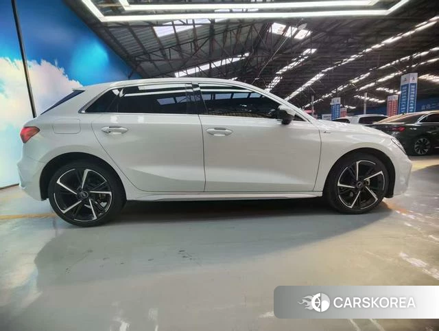 Audi A3 id 4218725 из Китая 16