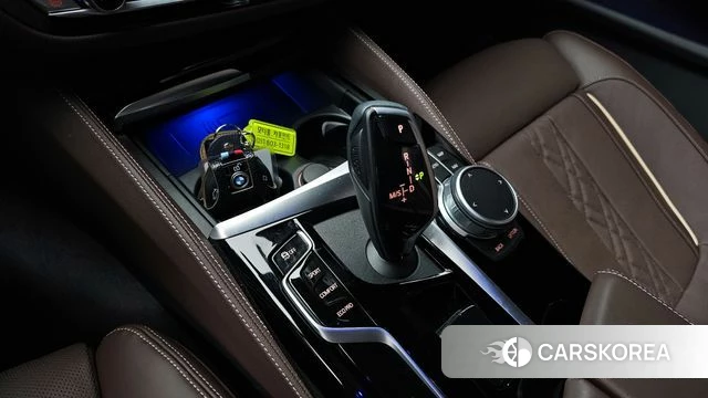 BMW 5 Series (G30) id 3915422 из Кореи 19