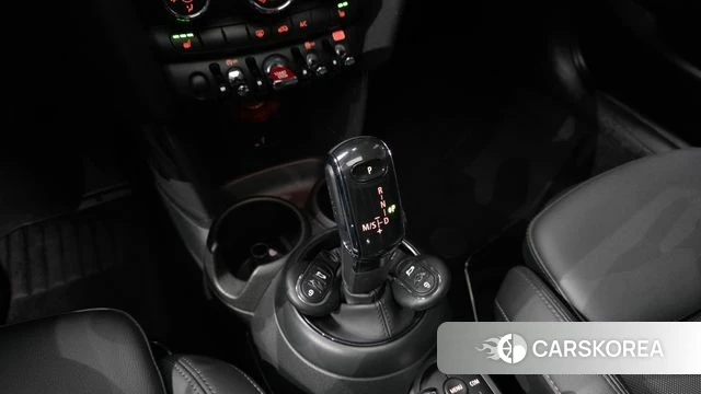 Mini Cooper D id 4250998 из Кореи 29