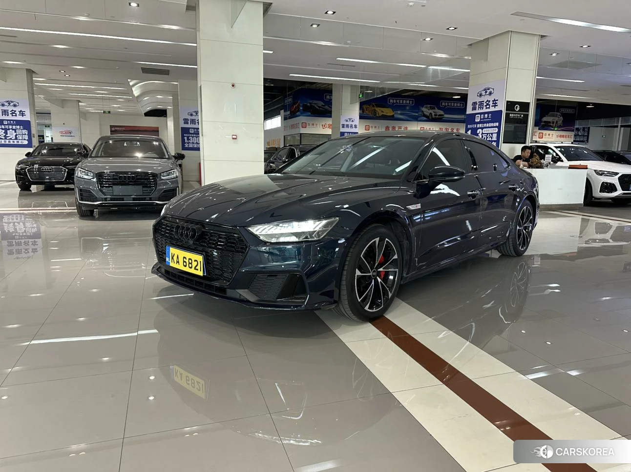 Audi A7L id 4467622 из Китая 19