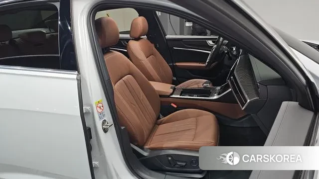 Audi A6 (C8) id 3681535 из Кореи 19