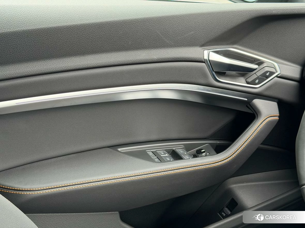 Audi e-tron id 4413590 из Китая 30
