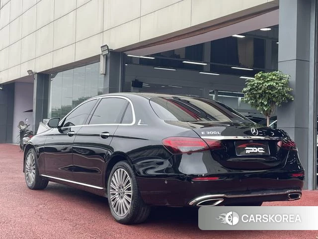 Mercedes-Benz E-class id 4334834 из Китая 13