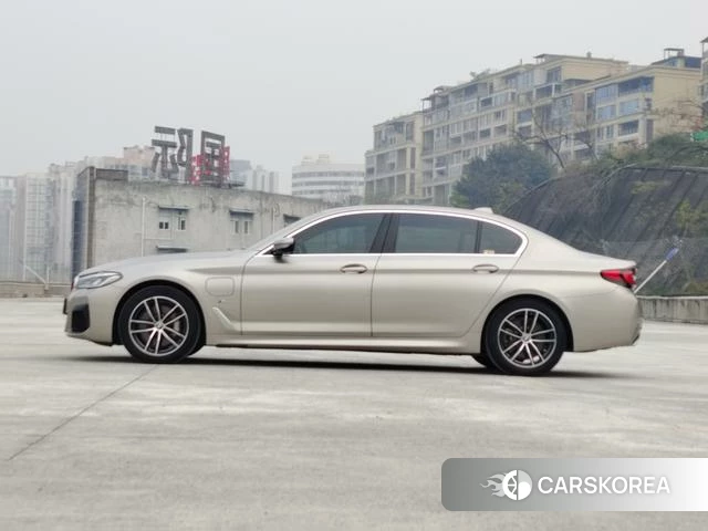 BMW 5 series PHEV id 4234837 из Китая 21
