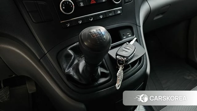 Hyundai The New Grand Starex id 4543727 из Кореи 19
